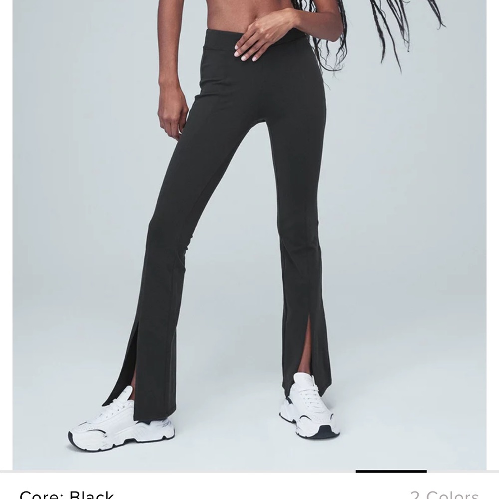 Airbrush 7/8 Split Hem Alo leggings flare
